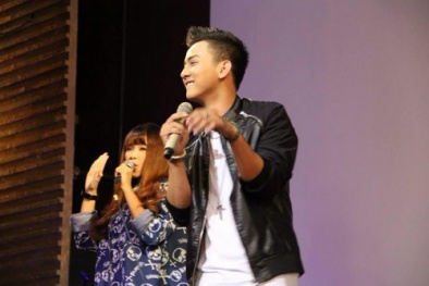 Hoài Lâm tinh nghịch quậy hết mình cùng fan hâm mộ